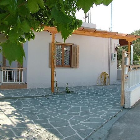 George'S Apartment Agia Marina  Værelse billede
