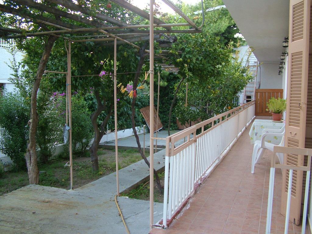 George'S Apartment Agia Marina  Værelse billede
